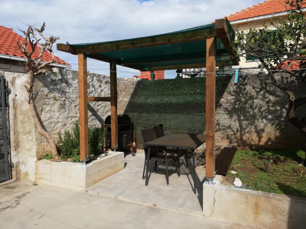 Apartman Postira Rot Bagian luar foto