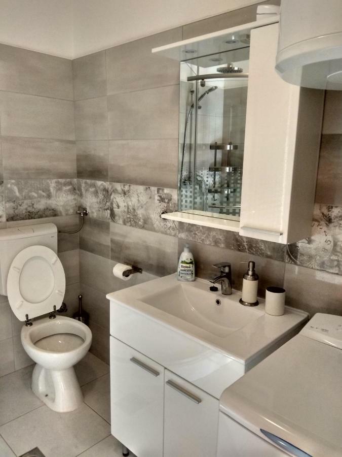 Apartman Postira Rot Bagian luar foto